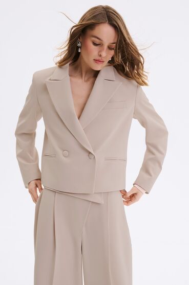 Beige short double-breasted jacket made of suiting fabric #2