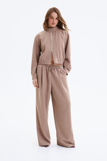 Short bomber suit and trousers with elastic waistband suit fabric moco