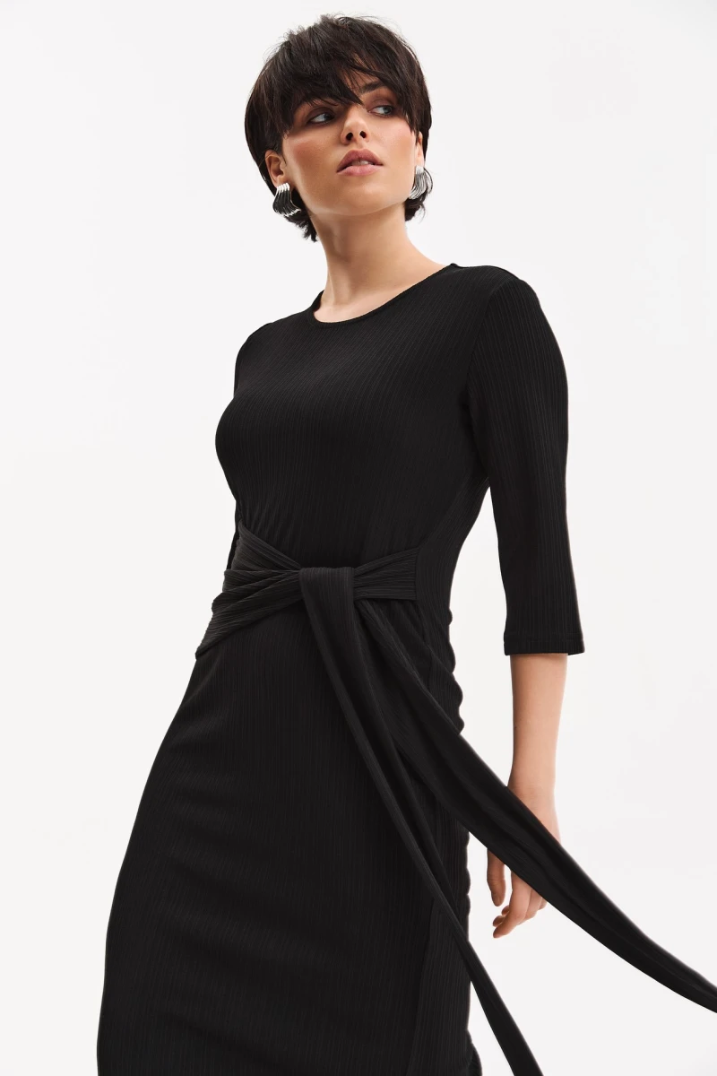 Midi dress with belt and drapery knitwear black