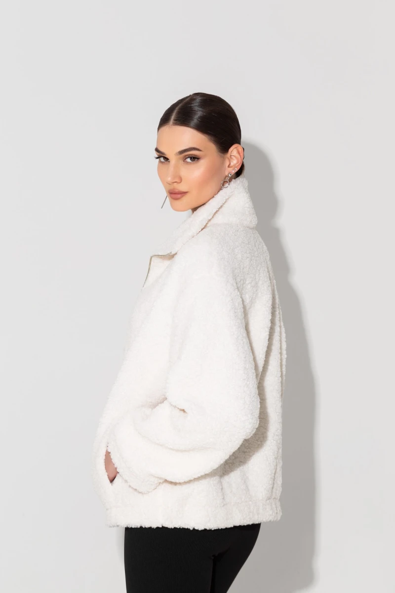 Milky faux fur jacket