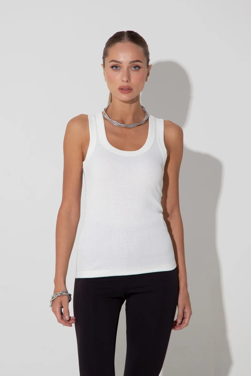 T-shirt knitted with milk rib 