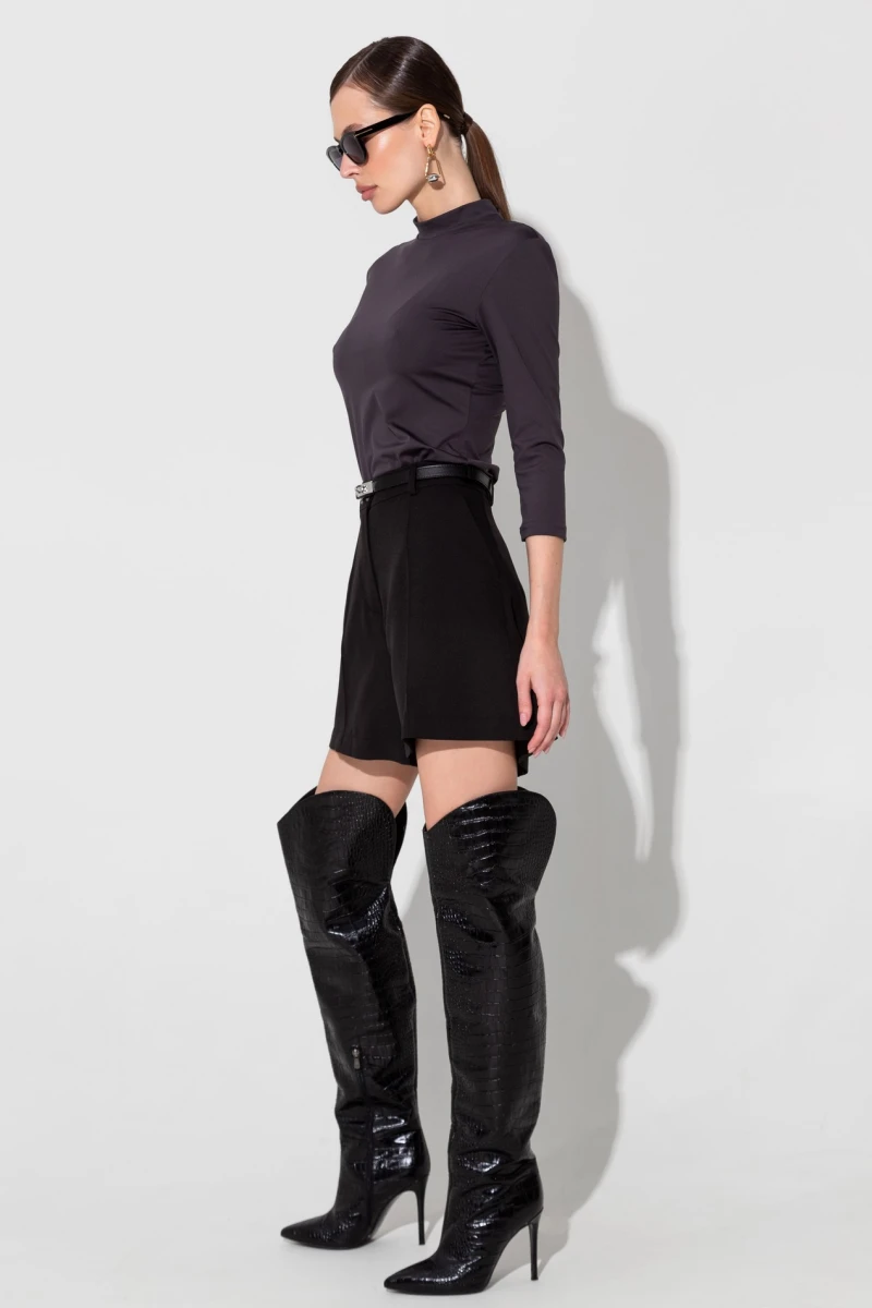 Graphite top with short sleeves