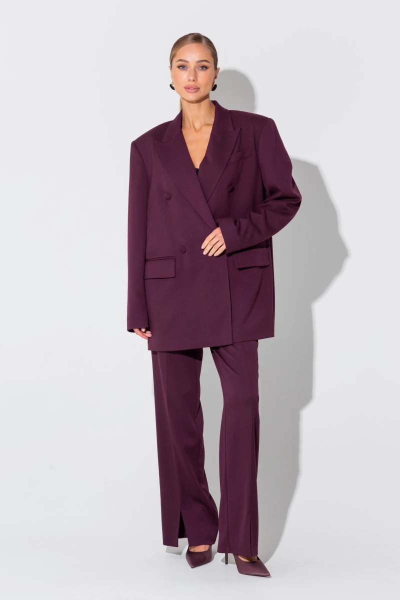 Burgundy straight trousers with slits