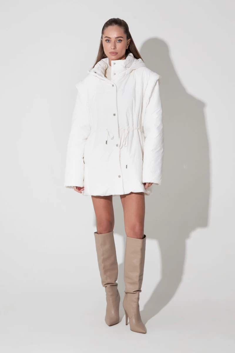 Milky jacket with detachable sleeves 2-in-1