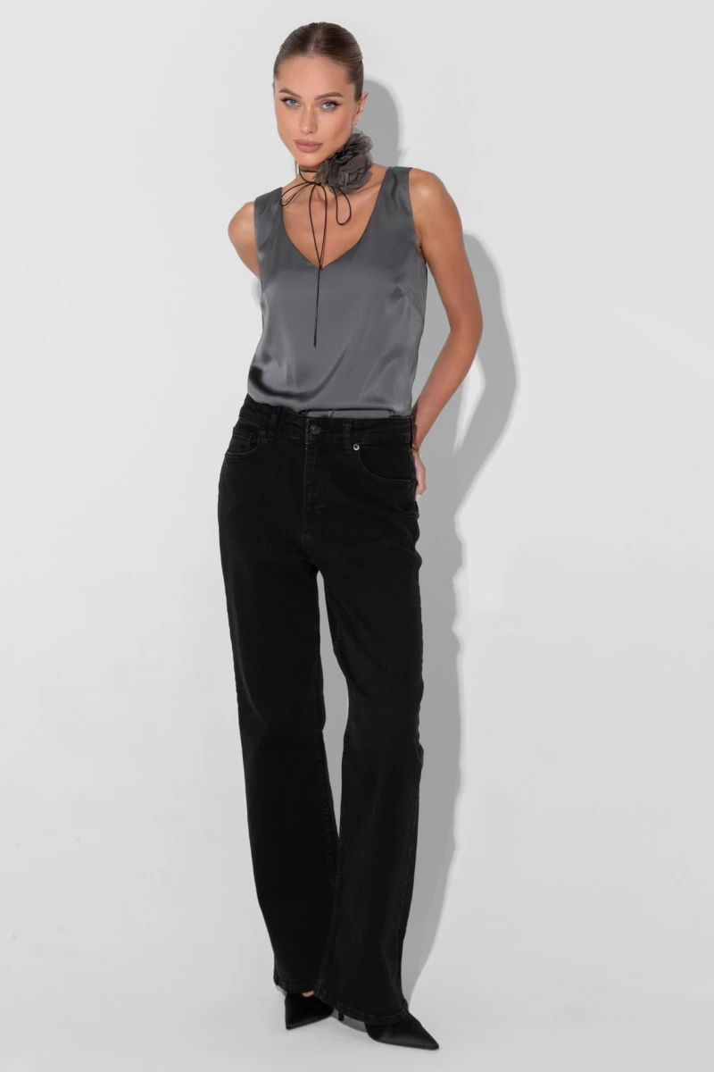 Graphite V-neck T-shirt
