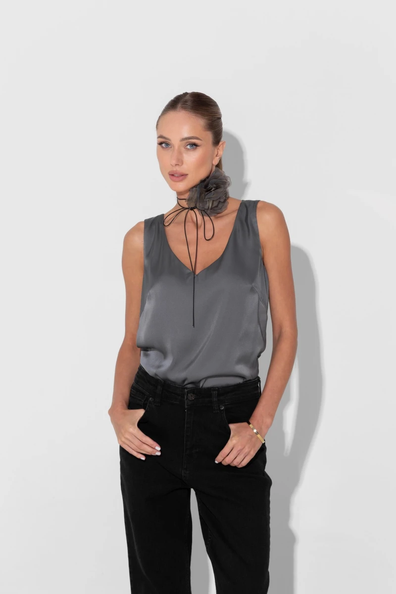 Graphite V-neck T-shirt