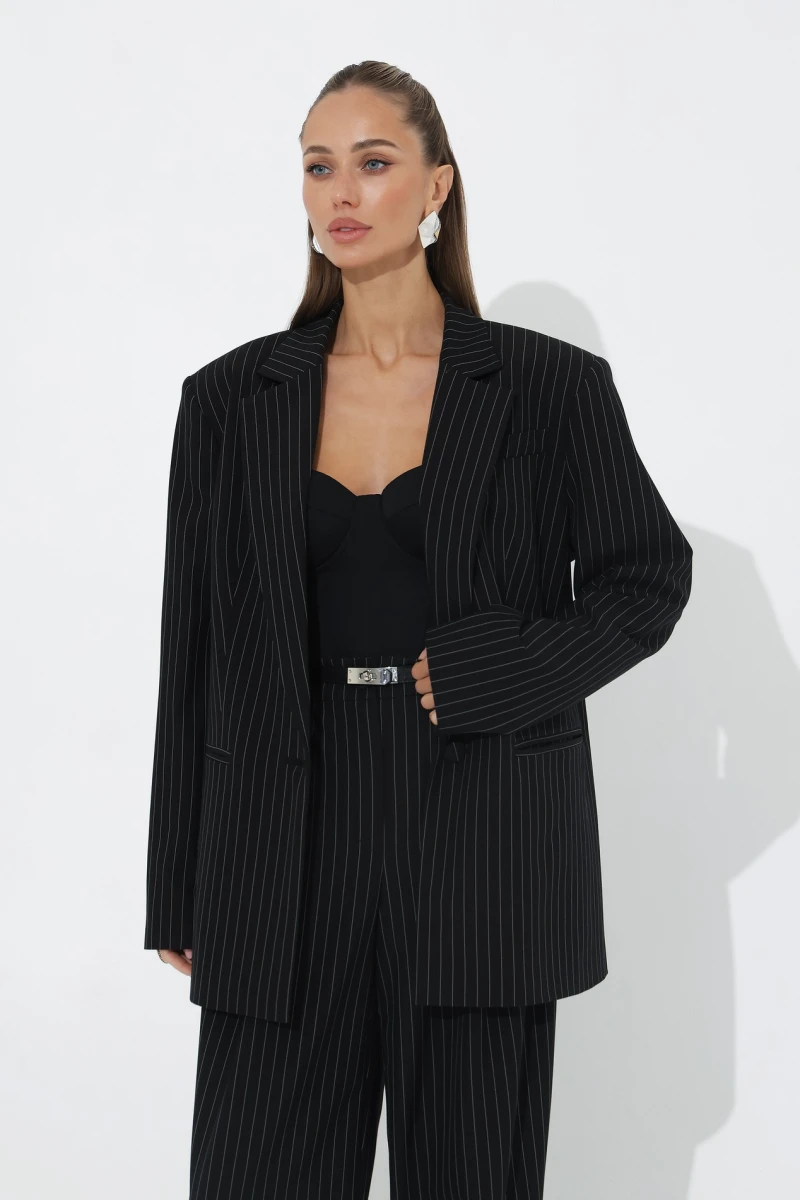 Black striped pleated trousers
