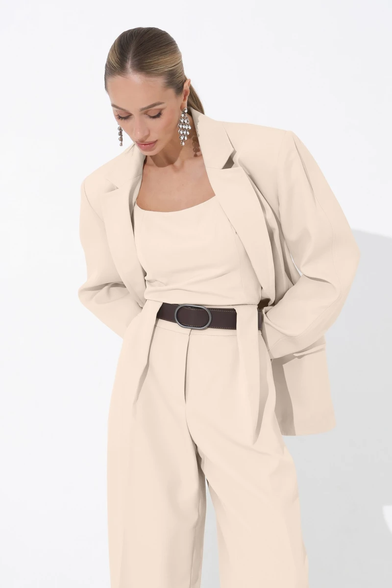 Cream pleated trousers