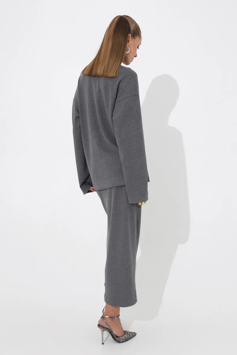 Suit longsleeve and skirt gray
