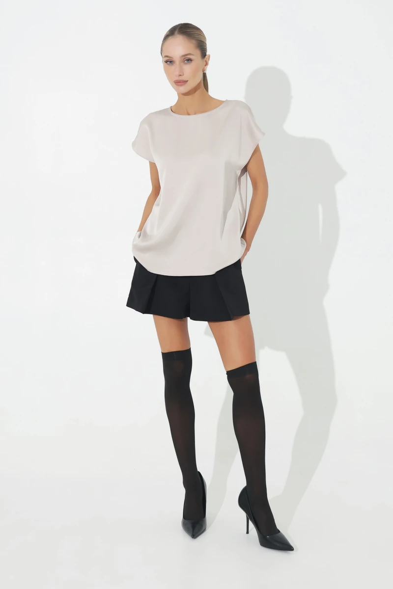 Beige T-shirt