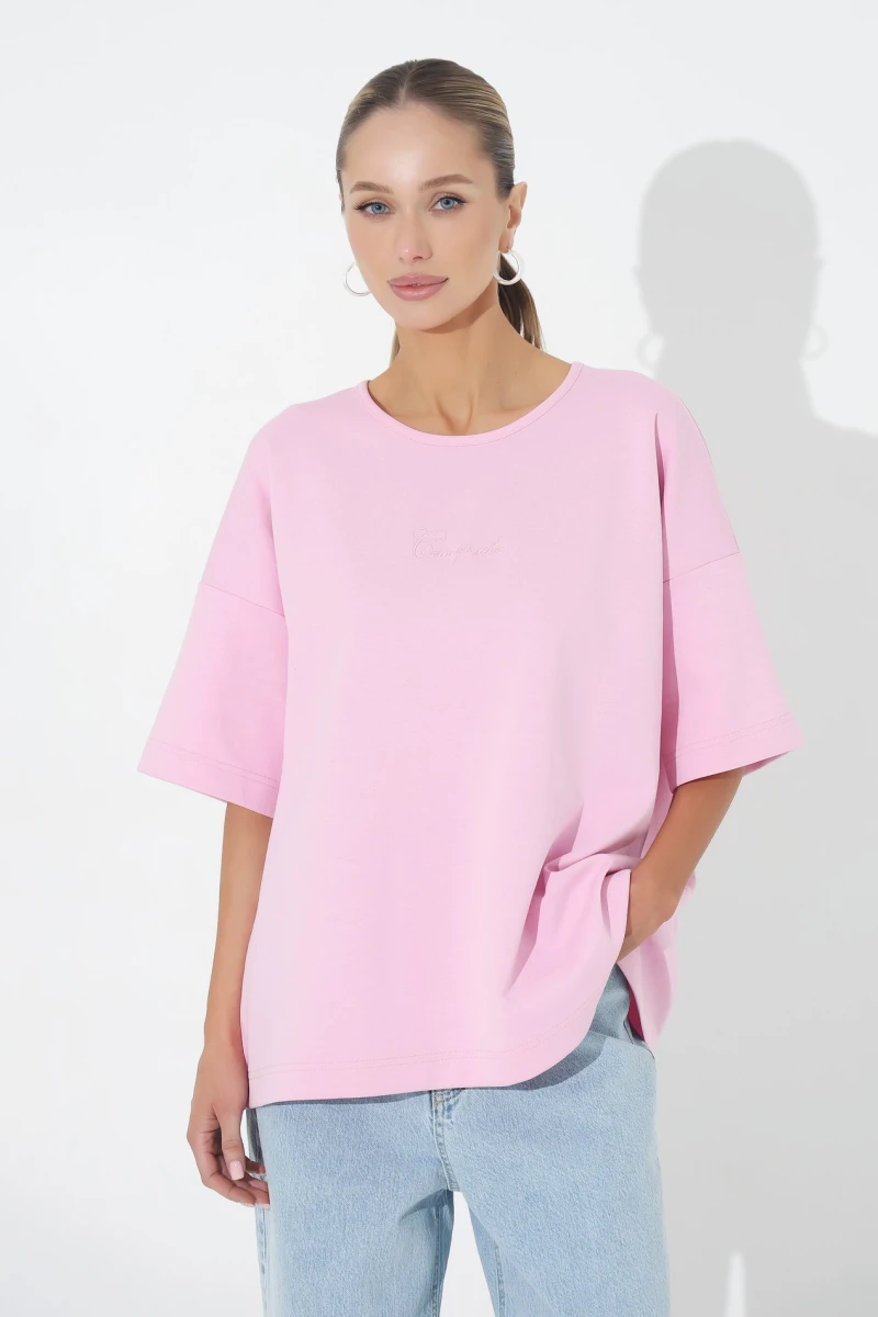 Oversized pink T-shirt