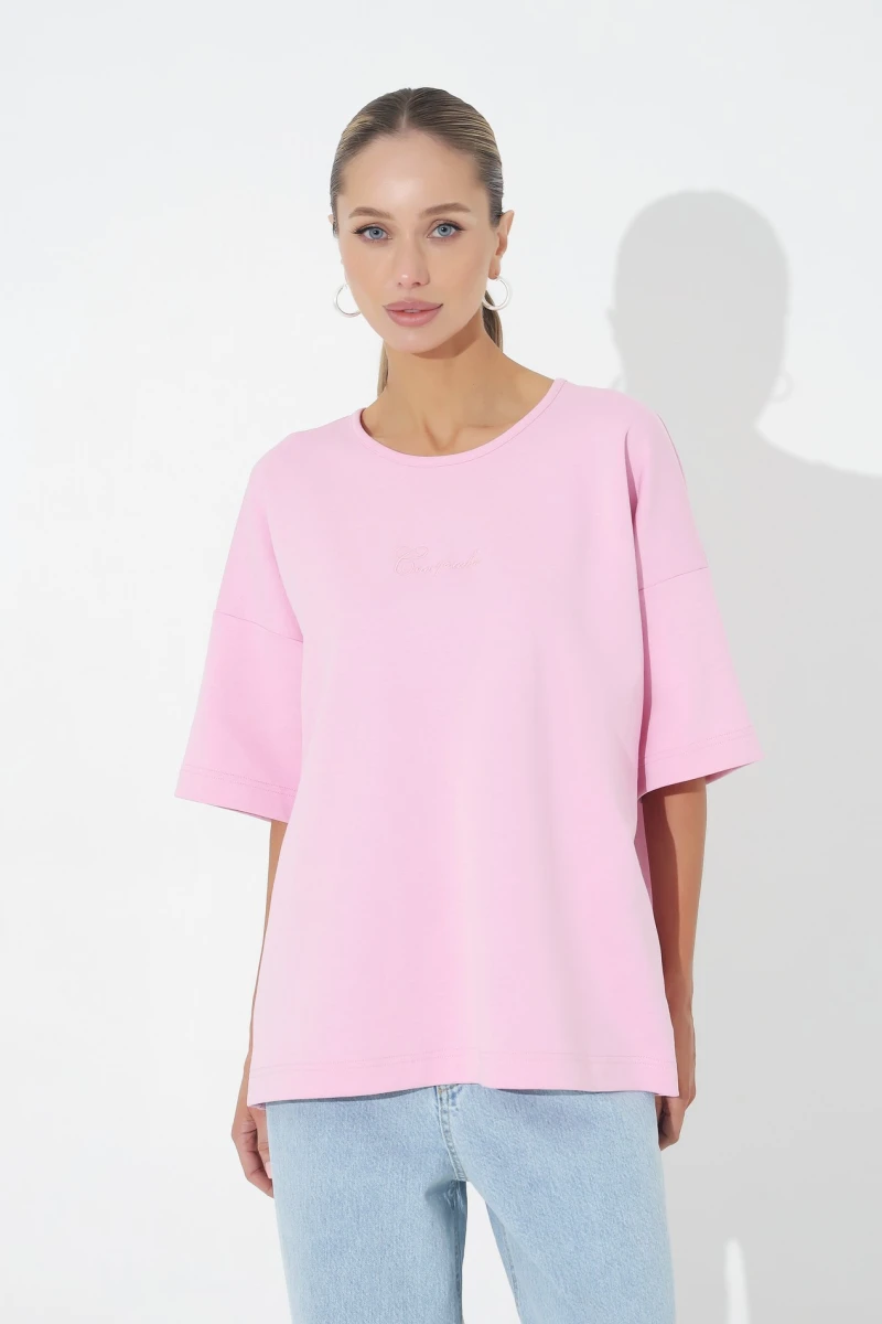 Oversized pink T-shirt