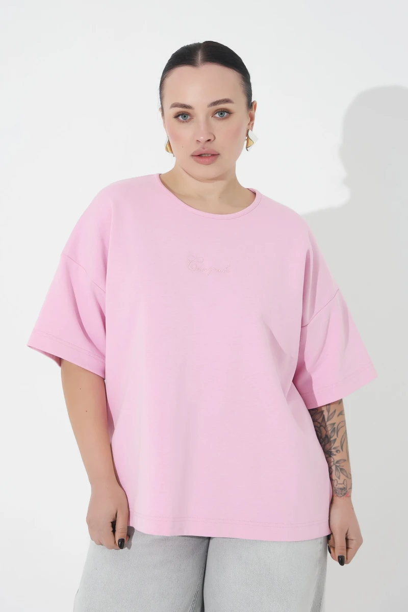 Oversized pink T-shirt