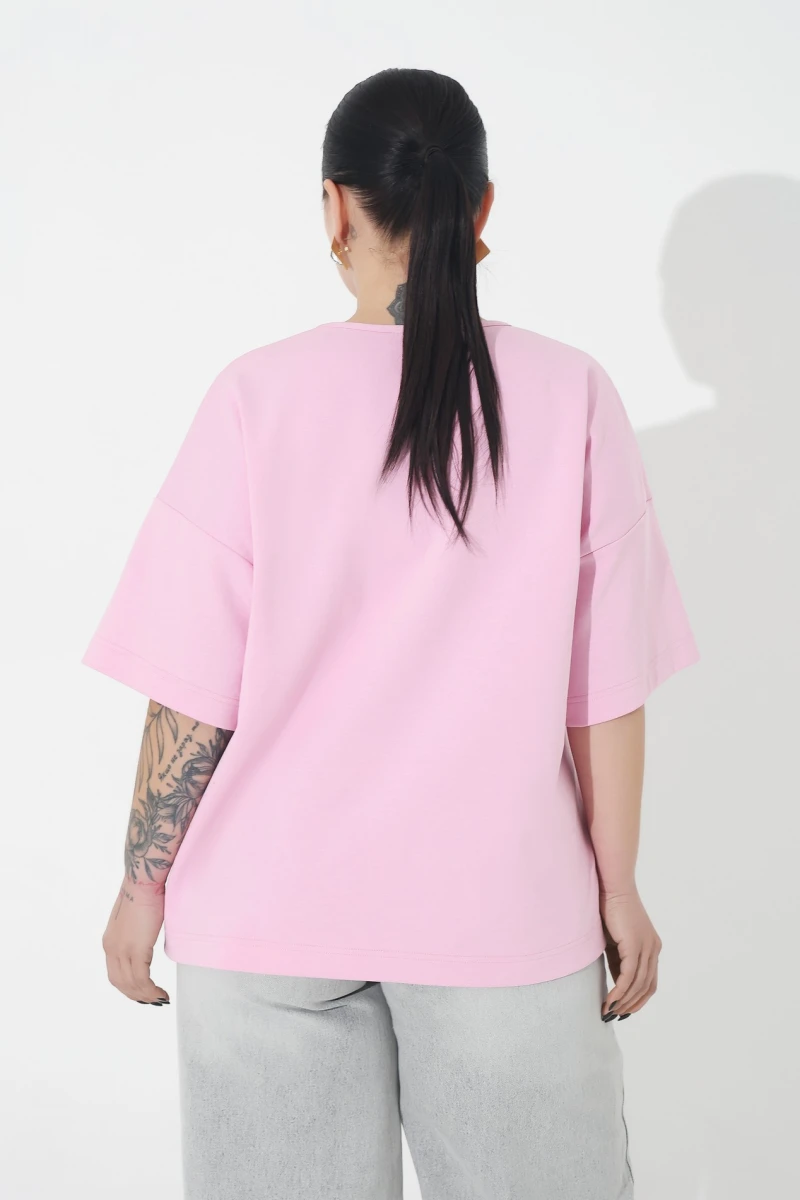 Oversized pink T-shirt