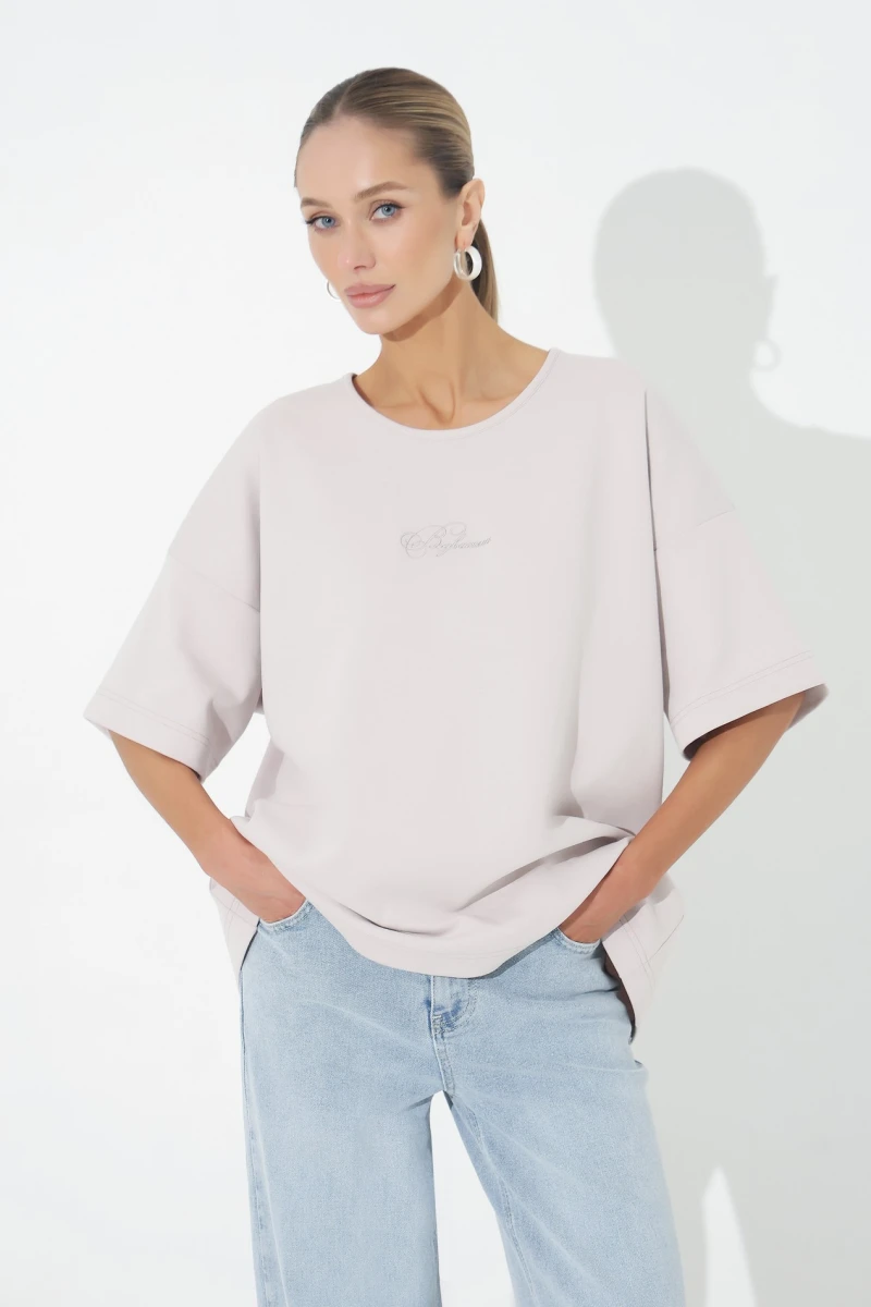 Oversized beige T-shirt