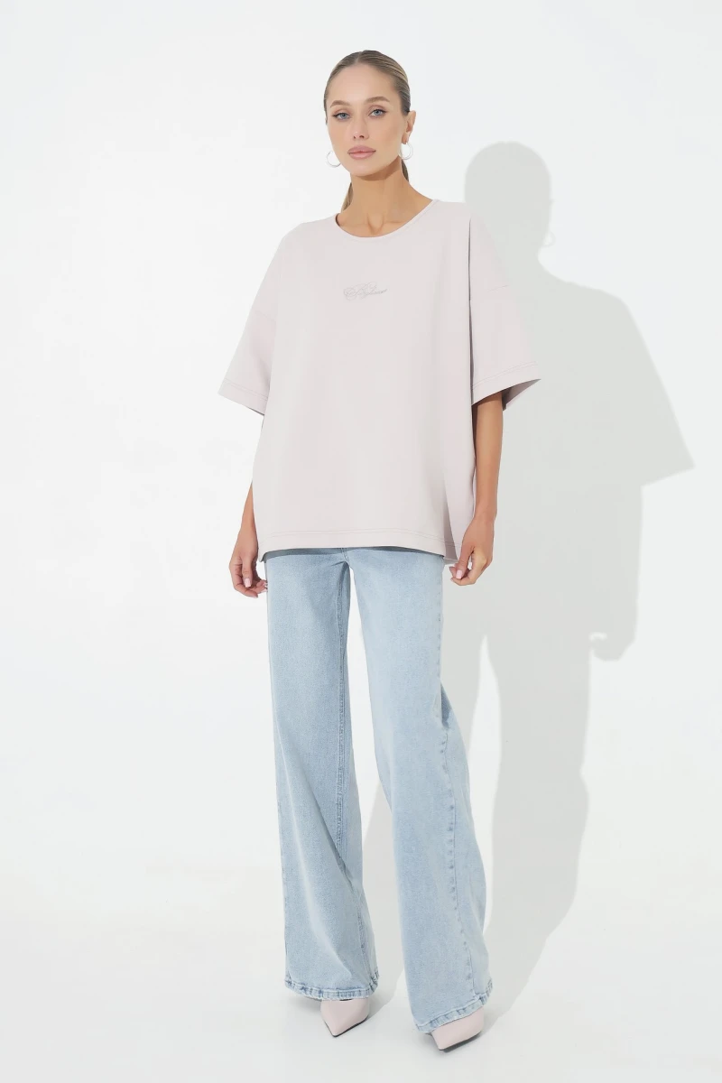 Oversized beige T-shirt