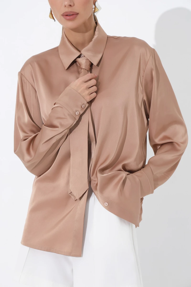 Blouse with tie camel