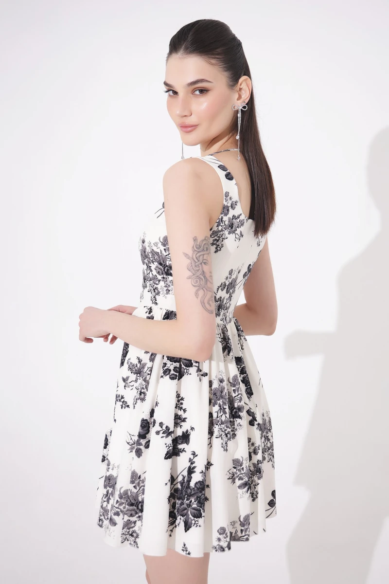 Mini sundress with black roses print on milky 