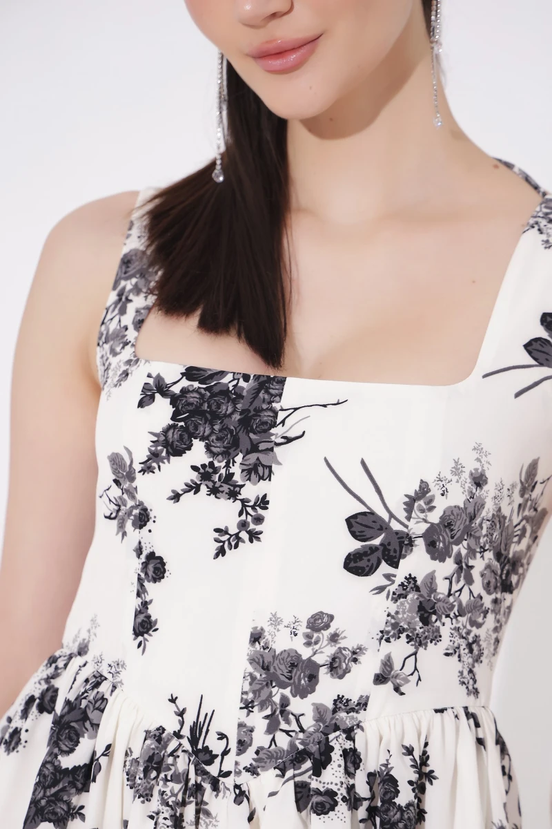 Mini sundress with black roses print on milky 