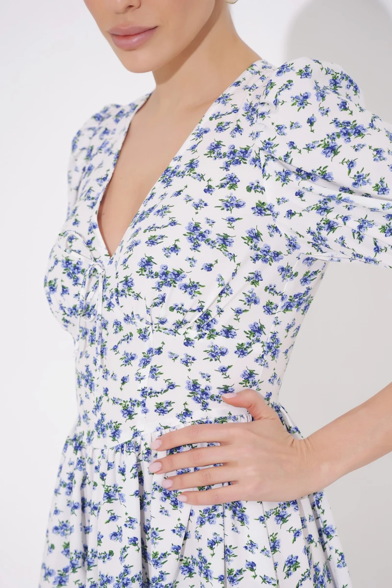 Mini dress with floral print on milky 