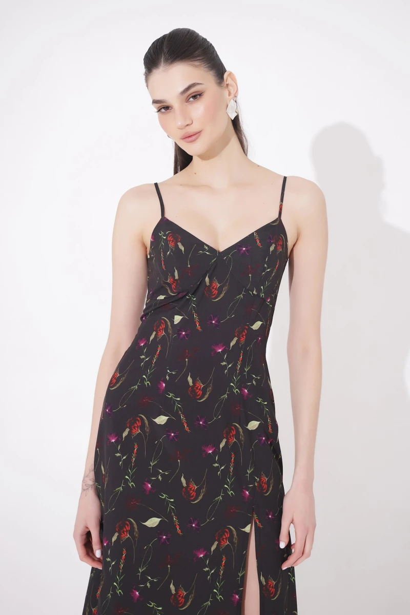Midi slip dress  print on black