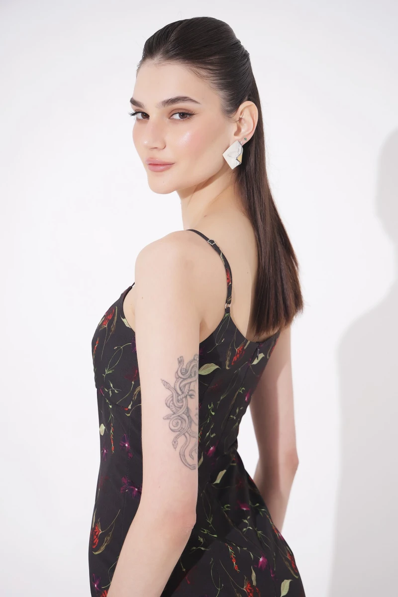 Midi slip dress  print on black