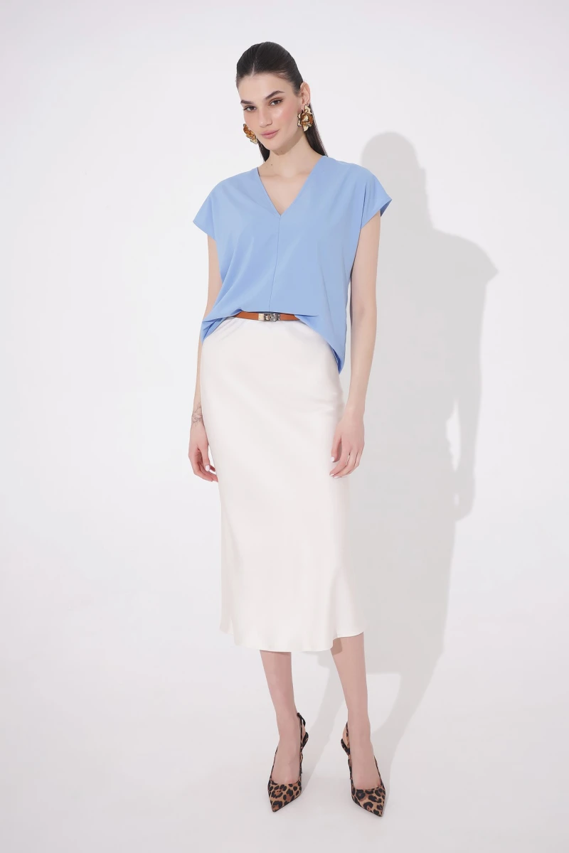 Light blue short-sleeved blouse