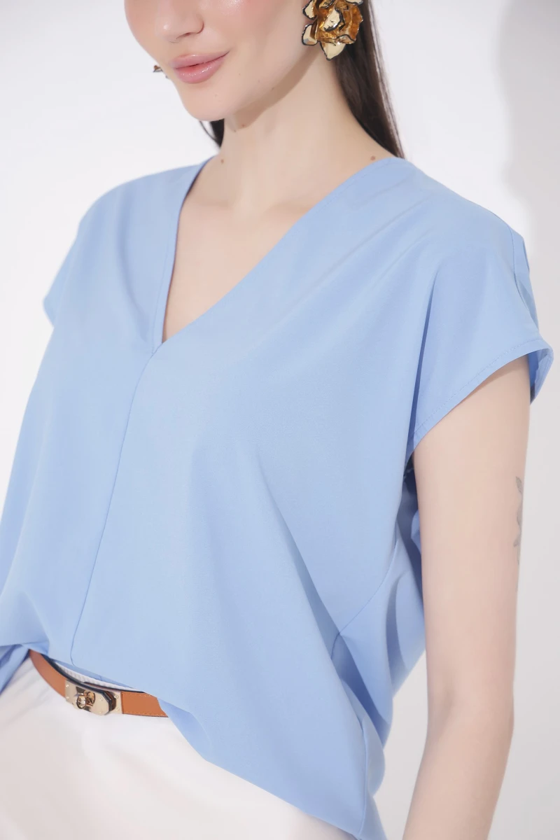 Light blue short-sleeved blouse