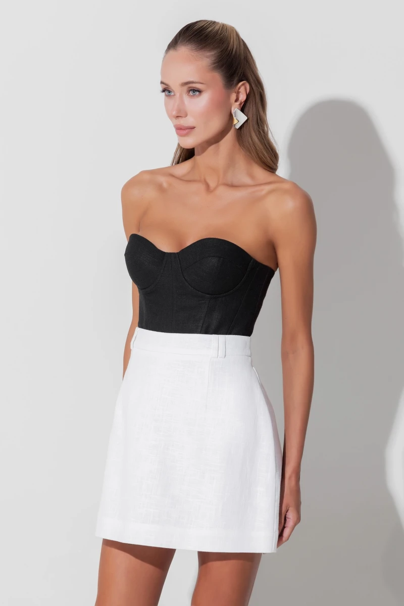 Milk linen skort