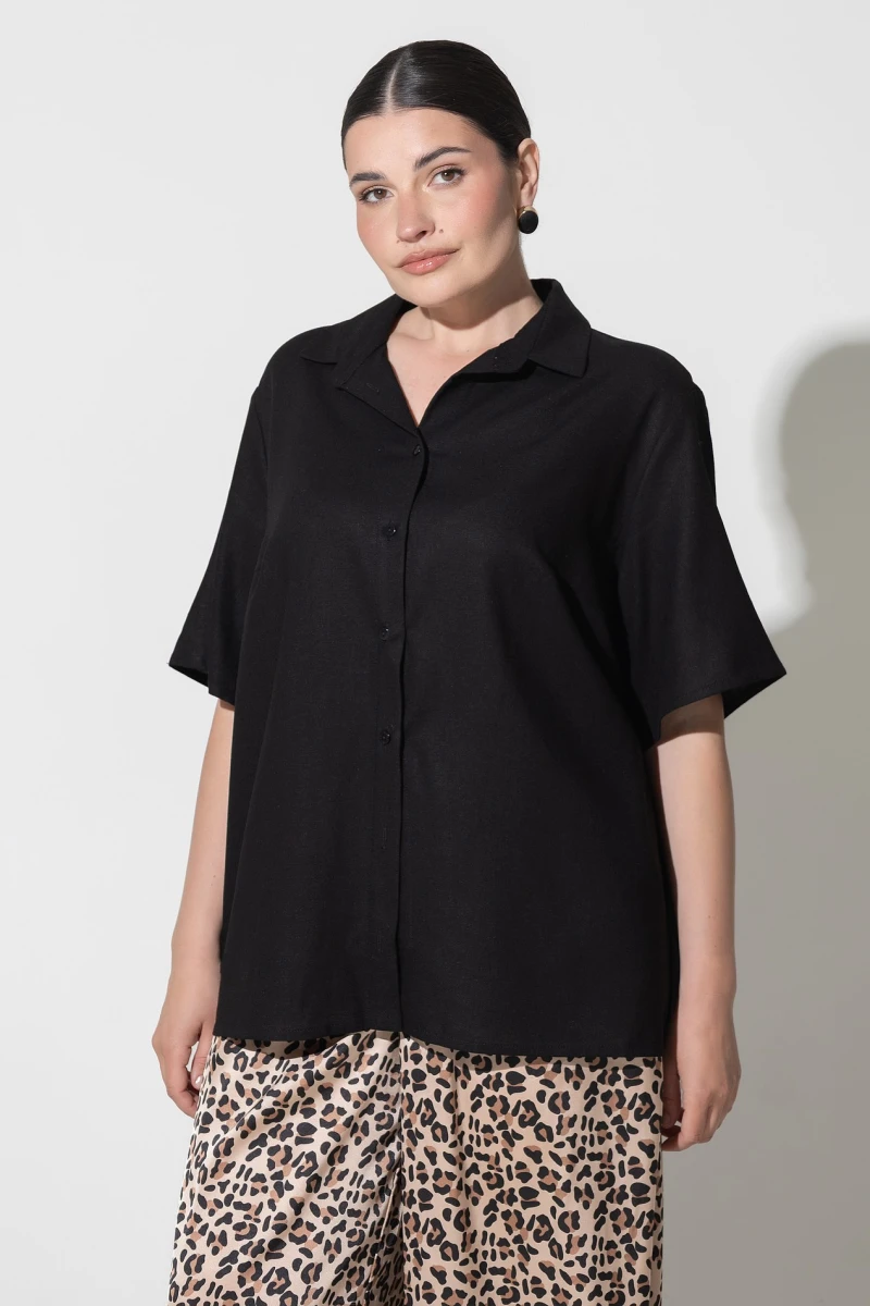 Black shirt plus size