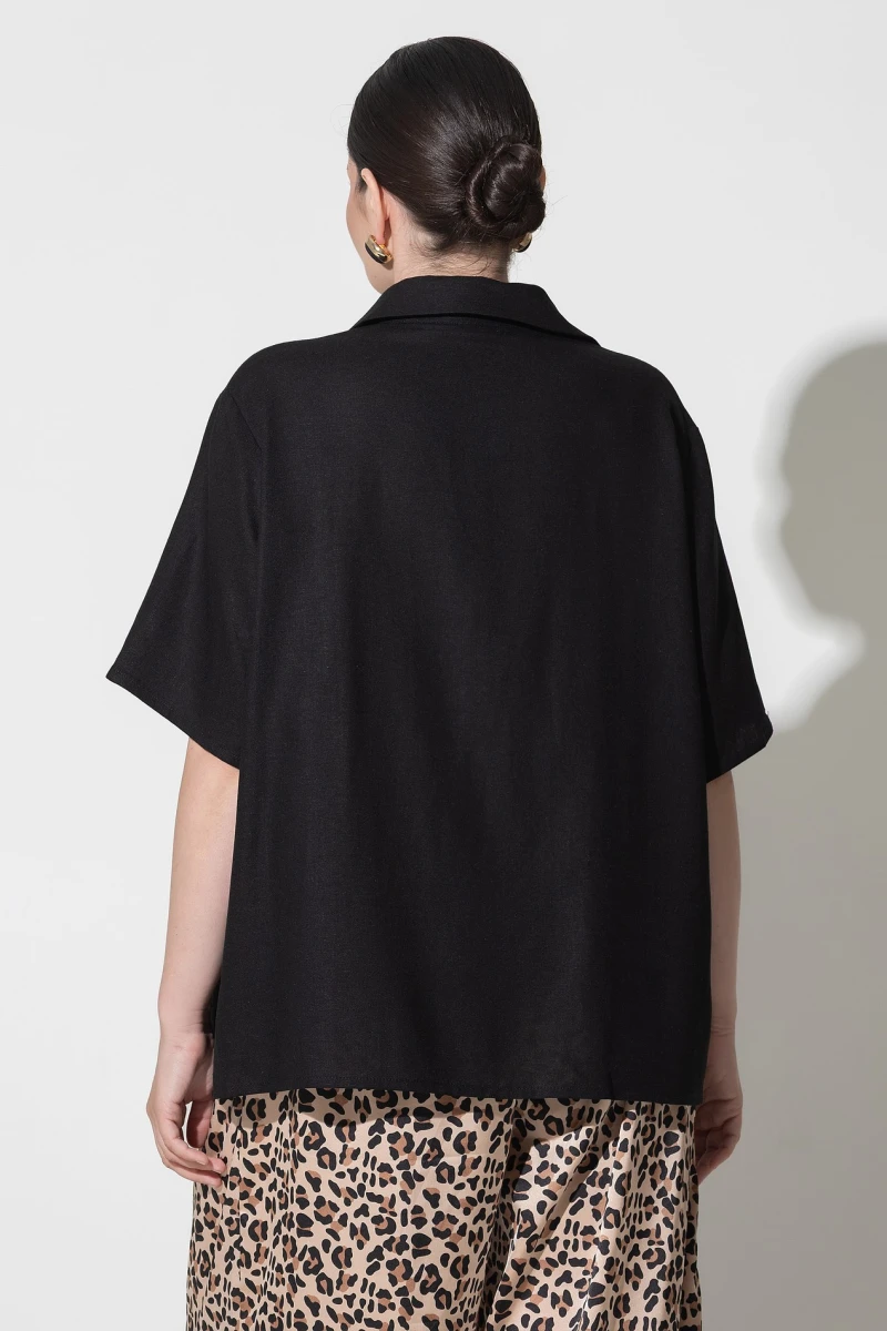 Black shirt plus size