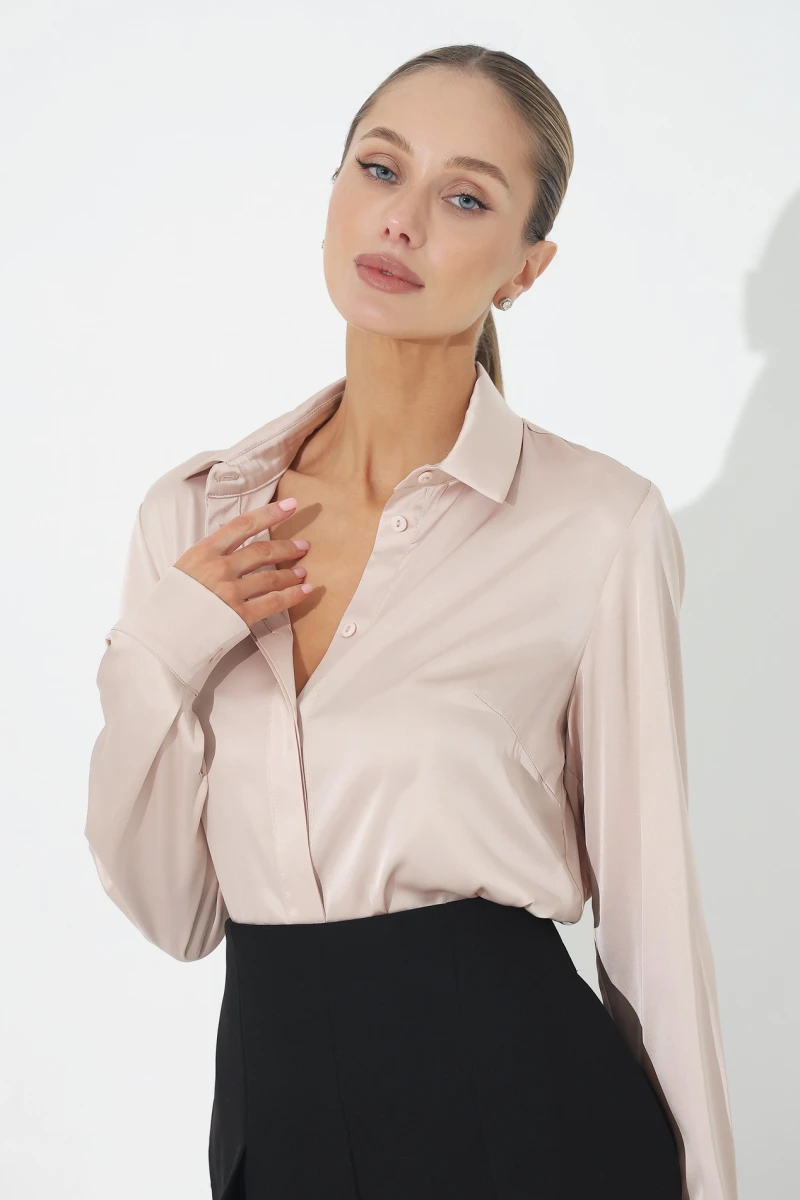 Кремова блуза 