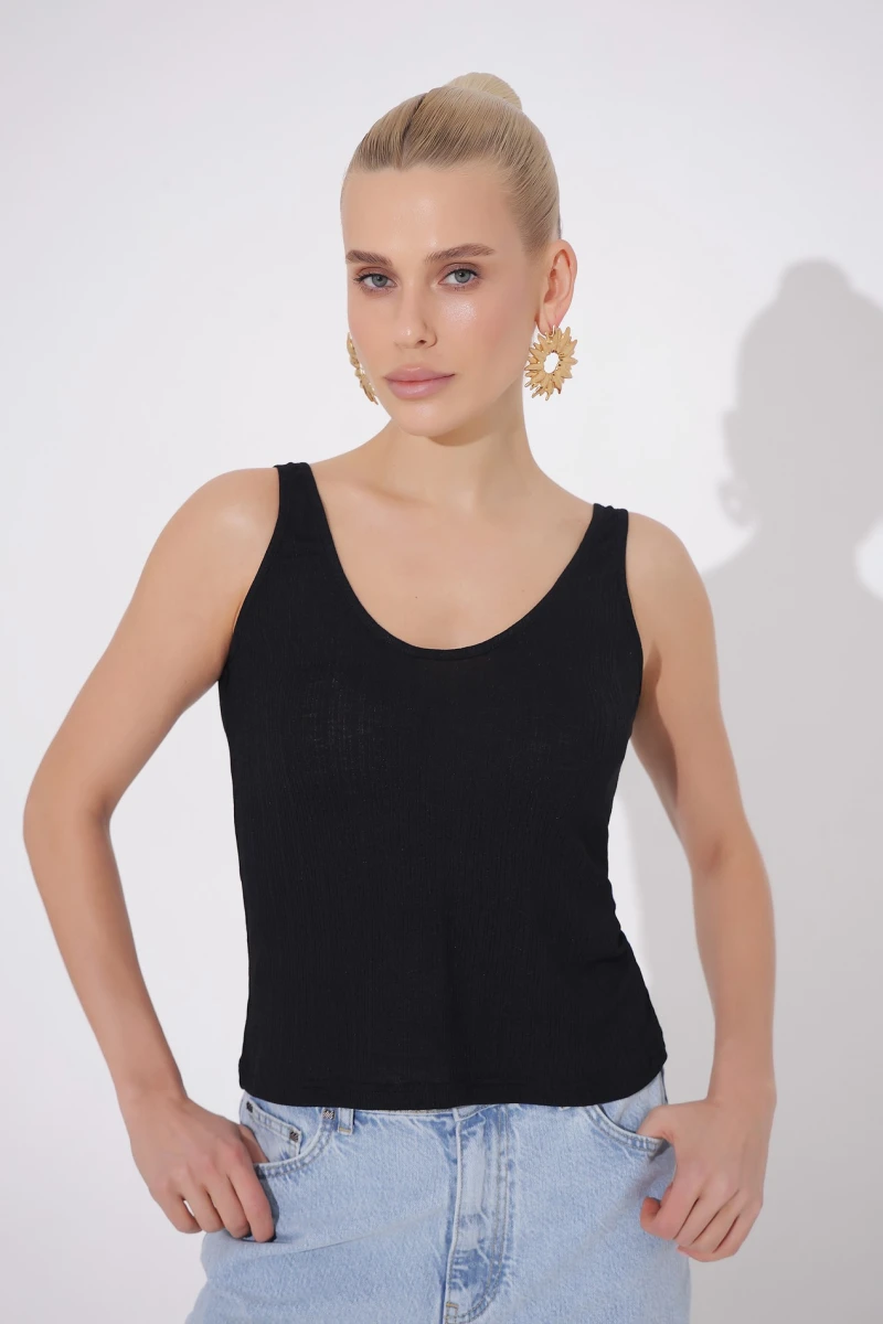 Black shirt