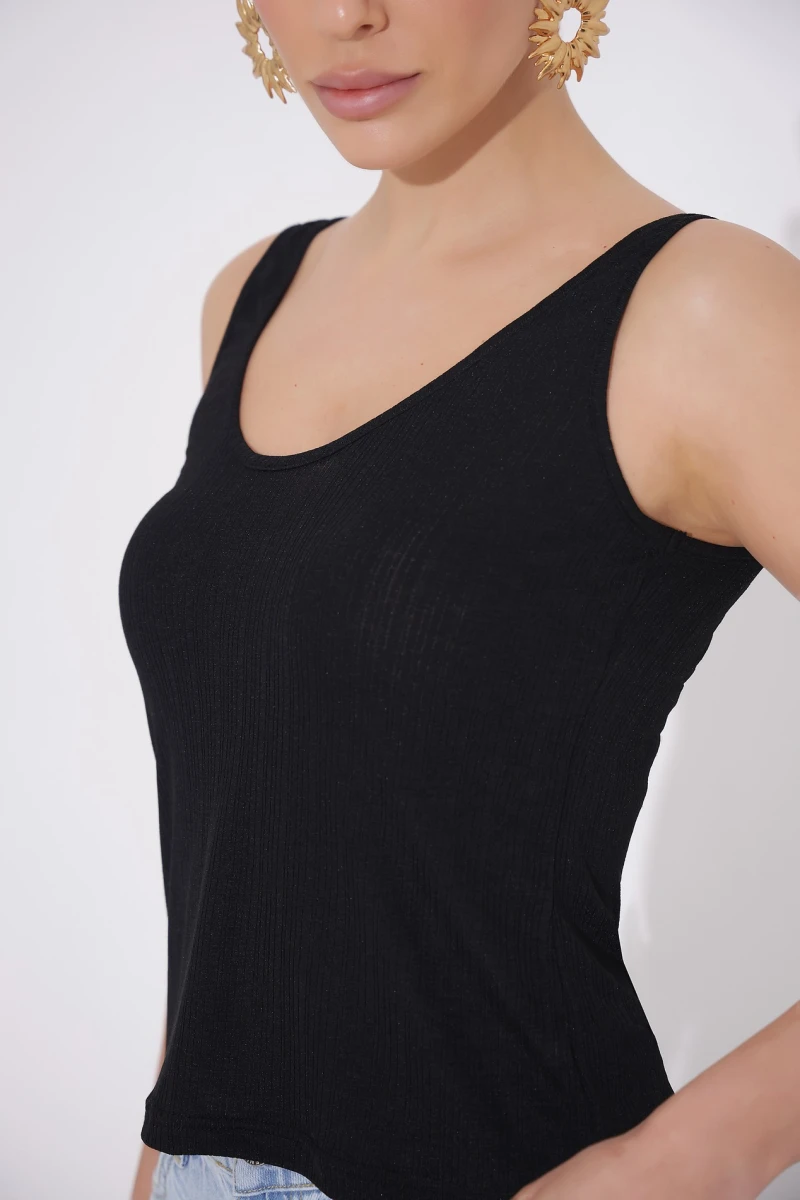 Black shirt