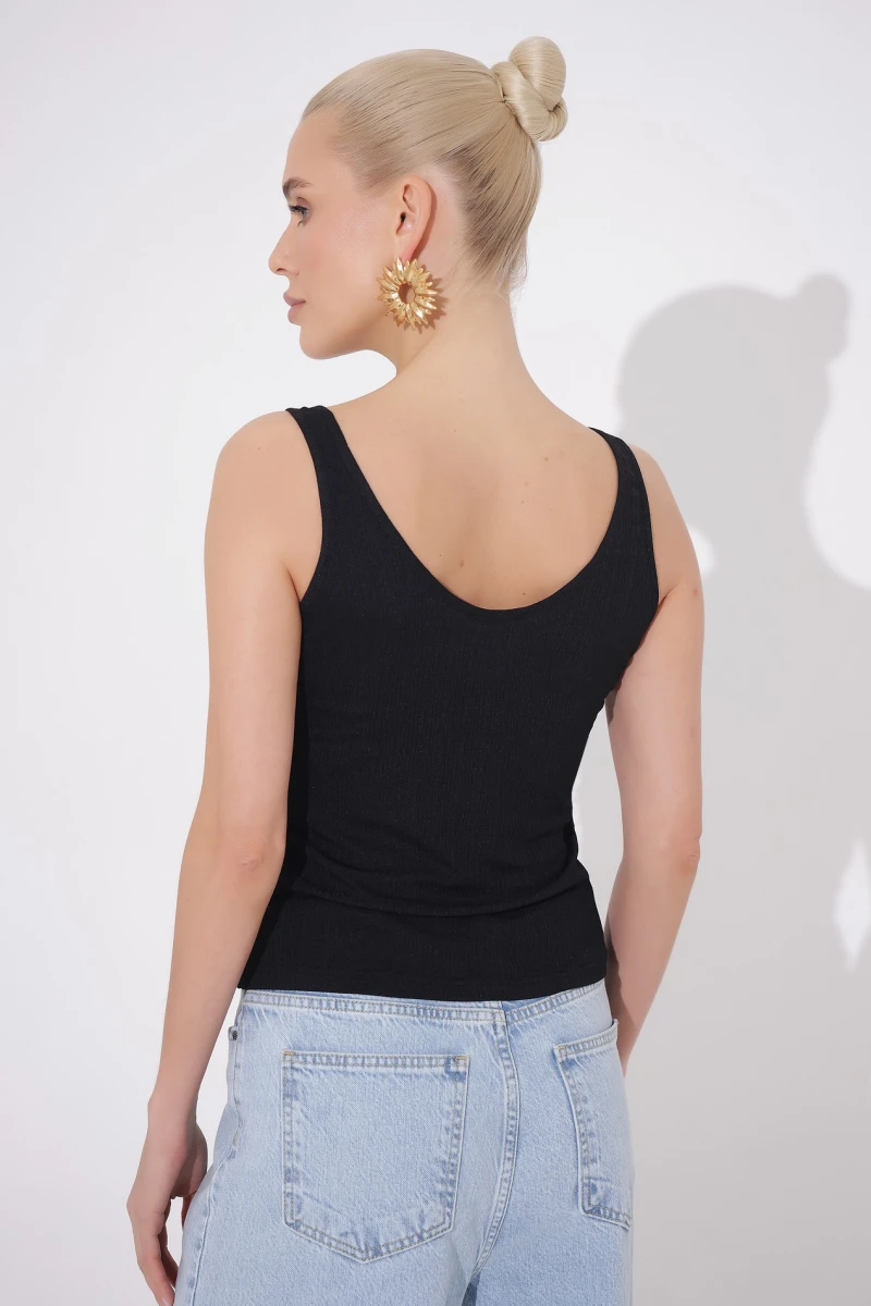Black shirt