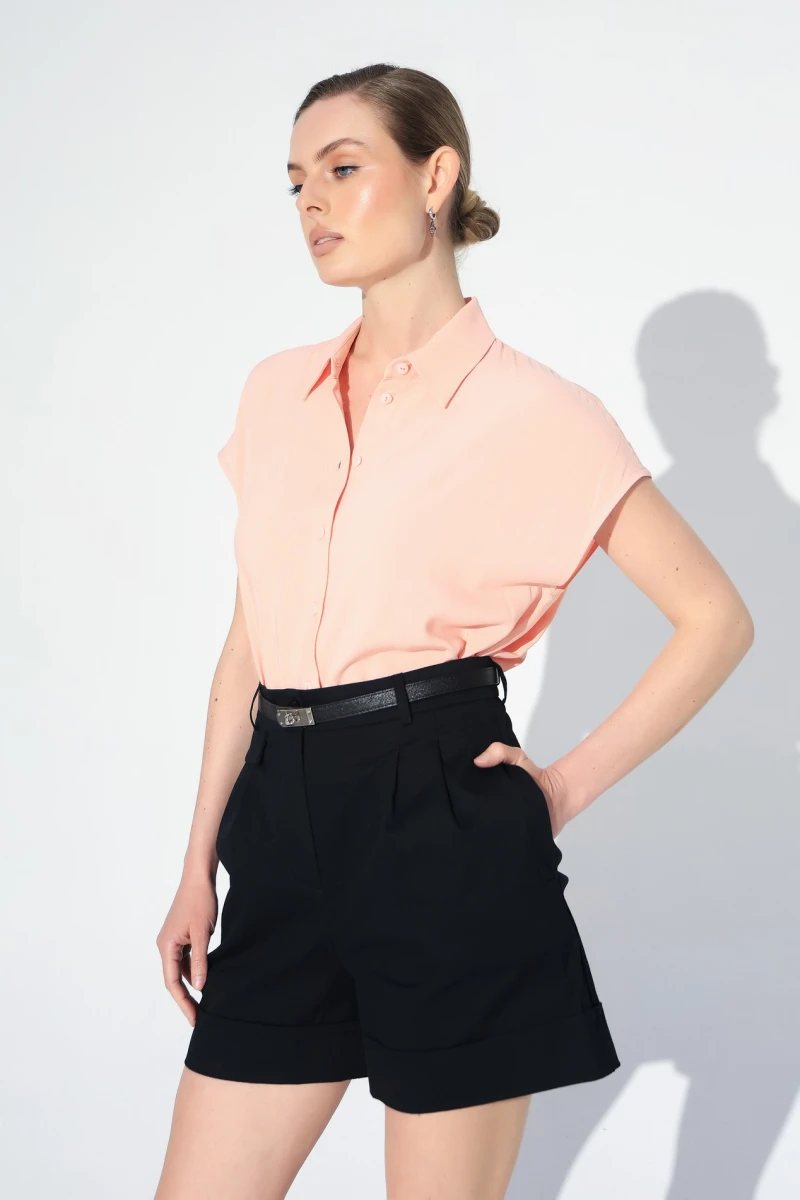 Short-sleeved blouse peach 