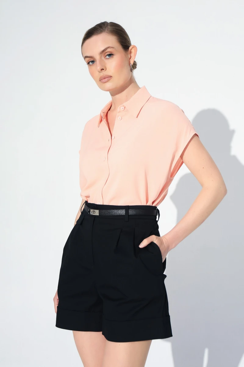 Short-sleeved blouse peach 