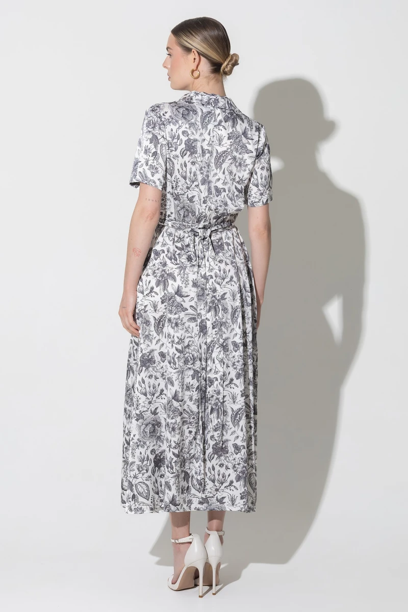 Dress-shirt black print on milk