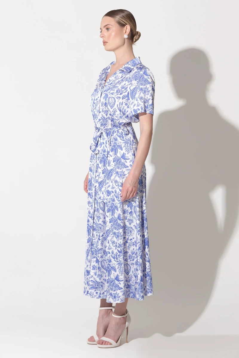 Dress-shirt blue print on milk