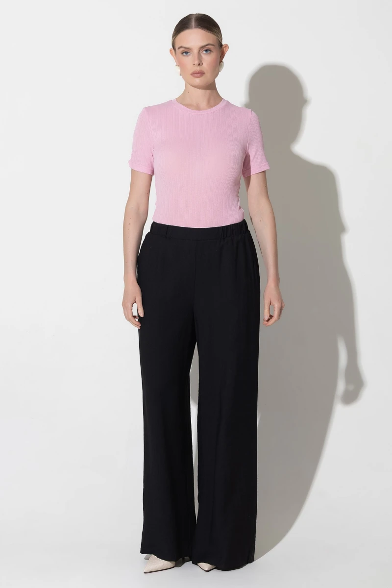Straight pants black