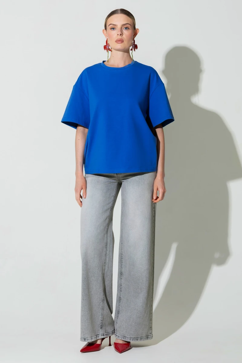 Blue knit T-shirt