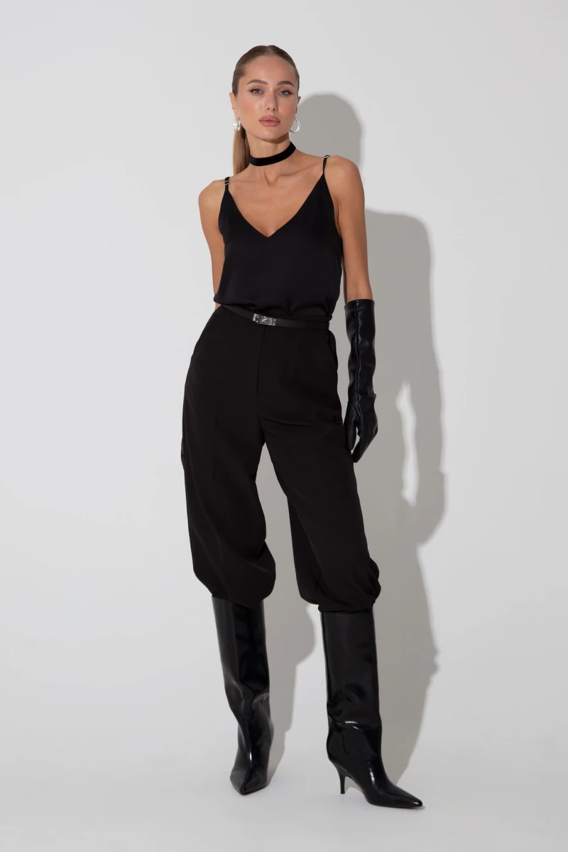 Black tank top with straps