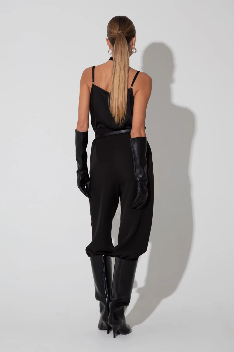 Black tank top with straps