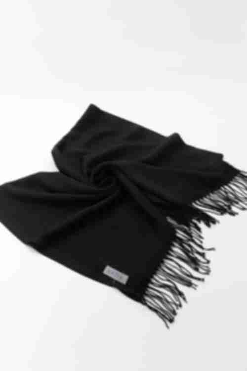 Black knitted stole