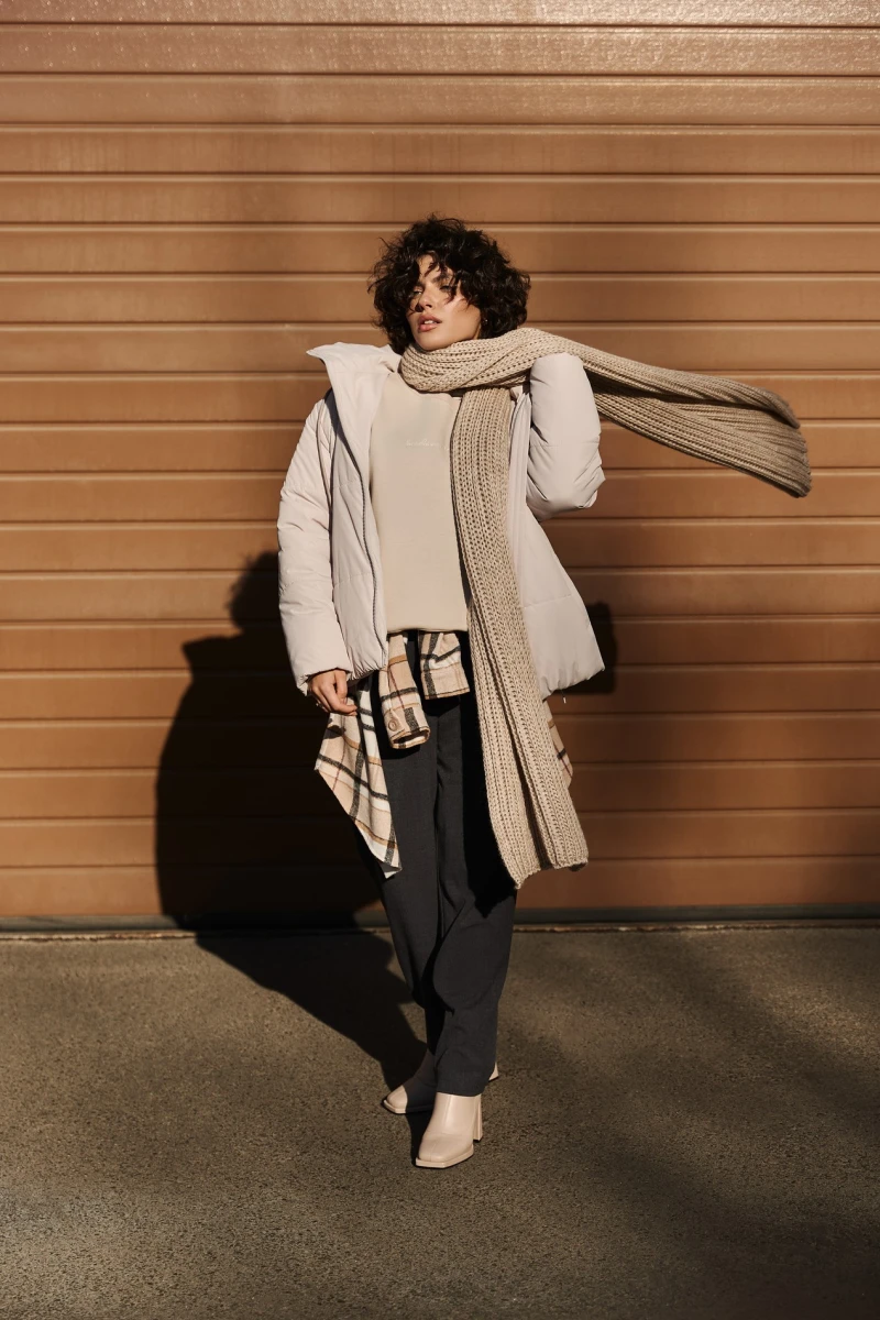 Beige knitted scarf 40*190 cm