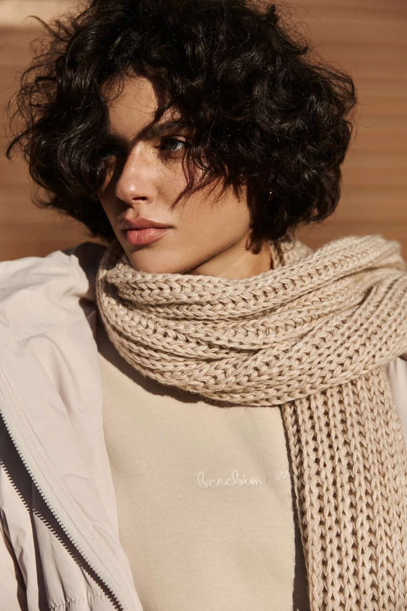 Beige knitted scarf 40*190 cm