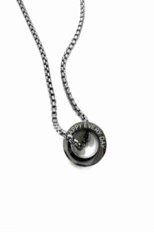 Pendant with circular decoration in silver 