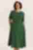 Платье с юбкой трапеция миди софт горчичные цветы на зеленом большой размер
