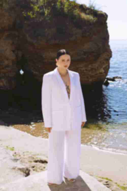 Suit oversized jacket and palazzo pants eco-linen white plus size