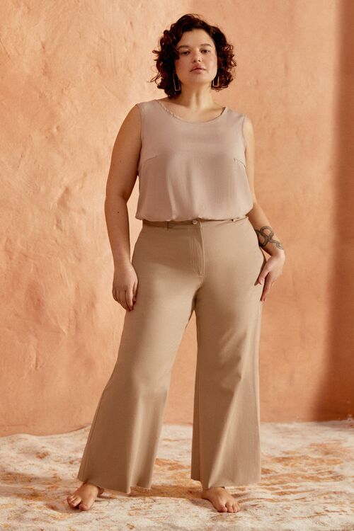 Beige cropped jeans plus size